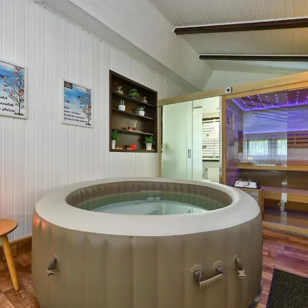 Cozy In Mrzlo Polje With Sauna Casa de Férias Mrzlo Polje