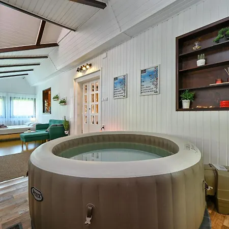 Cozy In Mrzlo Polje With Sauna